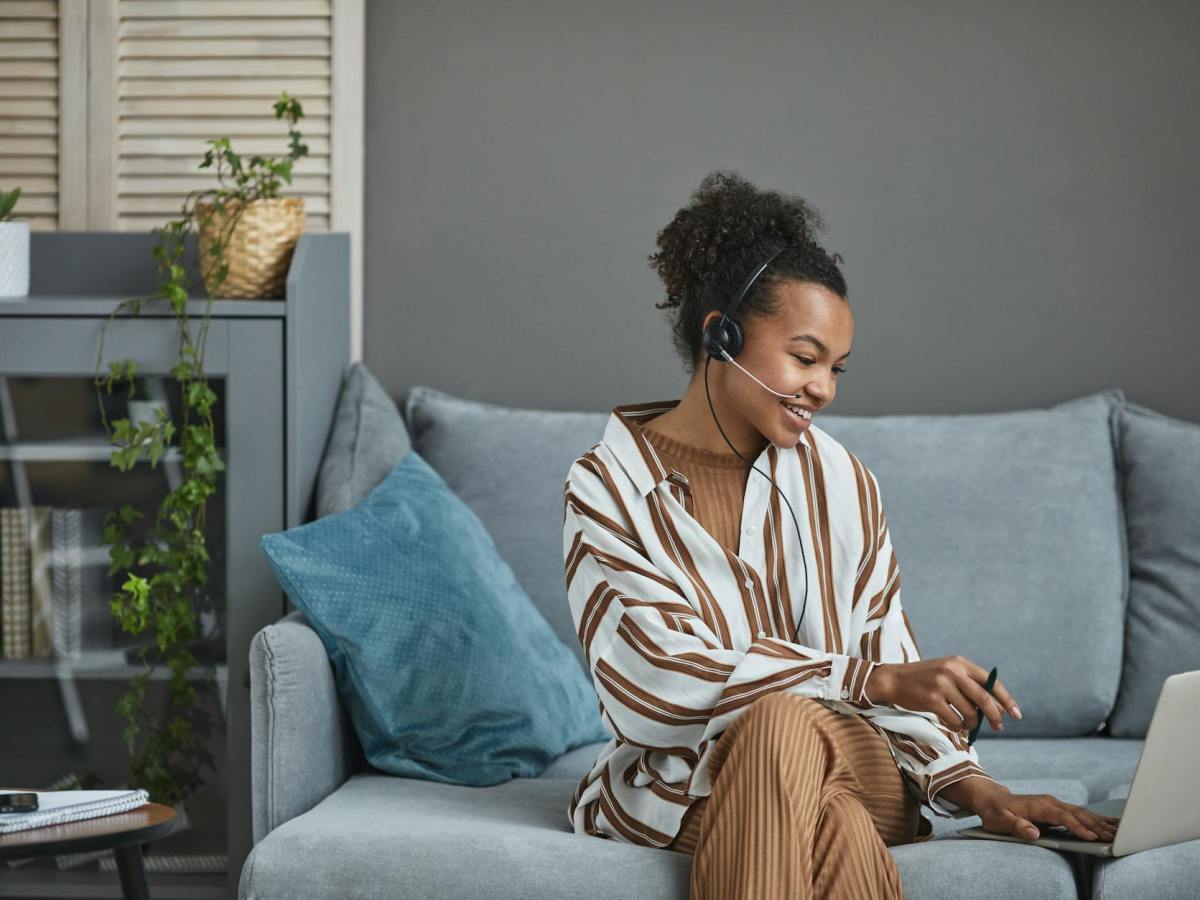 Is a Virtual Assistant Right for Your Small&nbsp;Business?