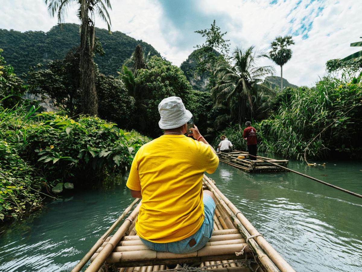 The High Road: Beyond Borders Tour&nbsp;Thailand